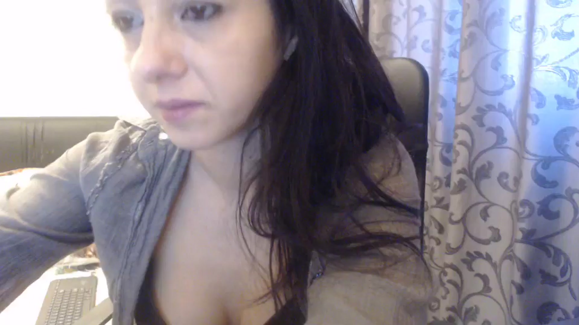 Gallery image thumbnail from Maya19fun's myfreecams stream on, 12/19/2025, 07:44 image 7 of 20