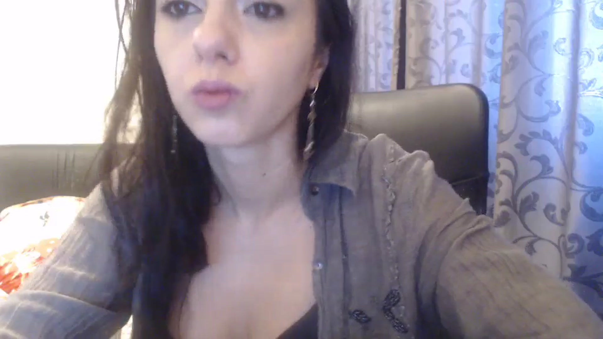 Gallery image thumbnail from Maya19fun's myfreecams stream on, 12/19/2025, 08:42 image 2 of 20