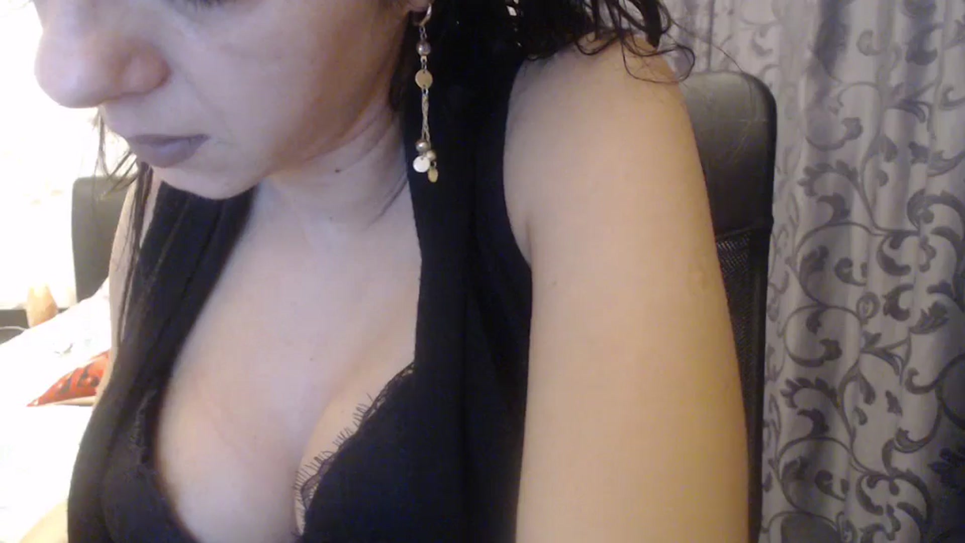 Gallery image thumbnail from Maya19fun's myfreecams stream on, 12/23/2025, 06:13 image 14 of 20