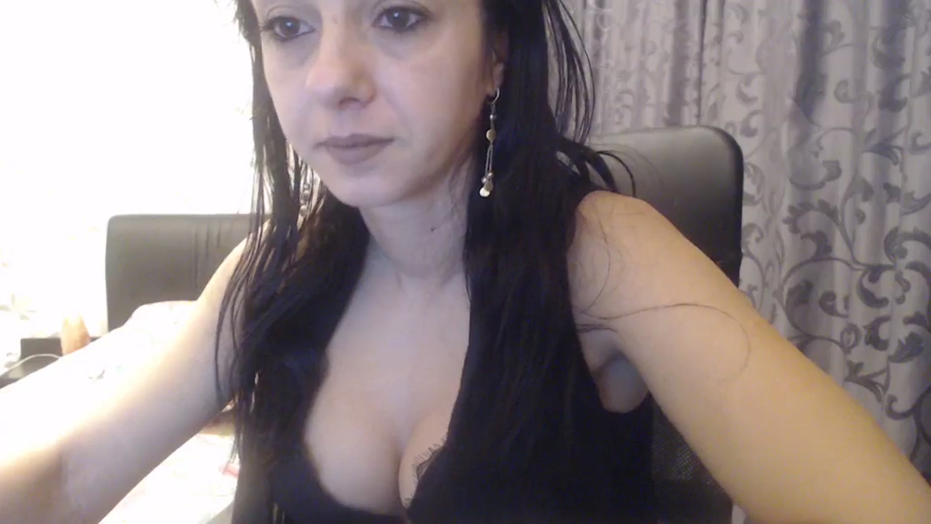Gallery image thumbnail from Maya19fun's myfreecams stream on, 12/23/2025, 06:13 image 7 of 20