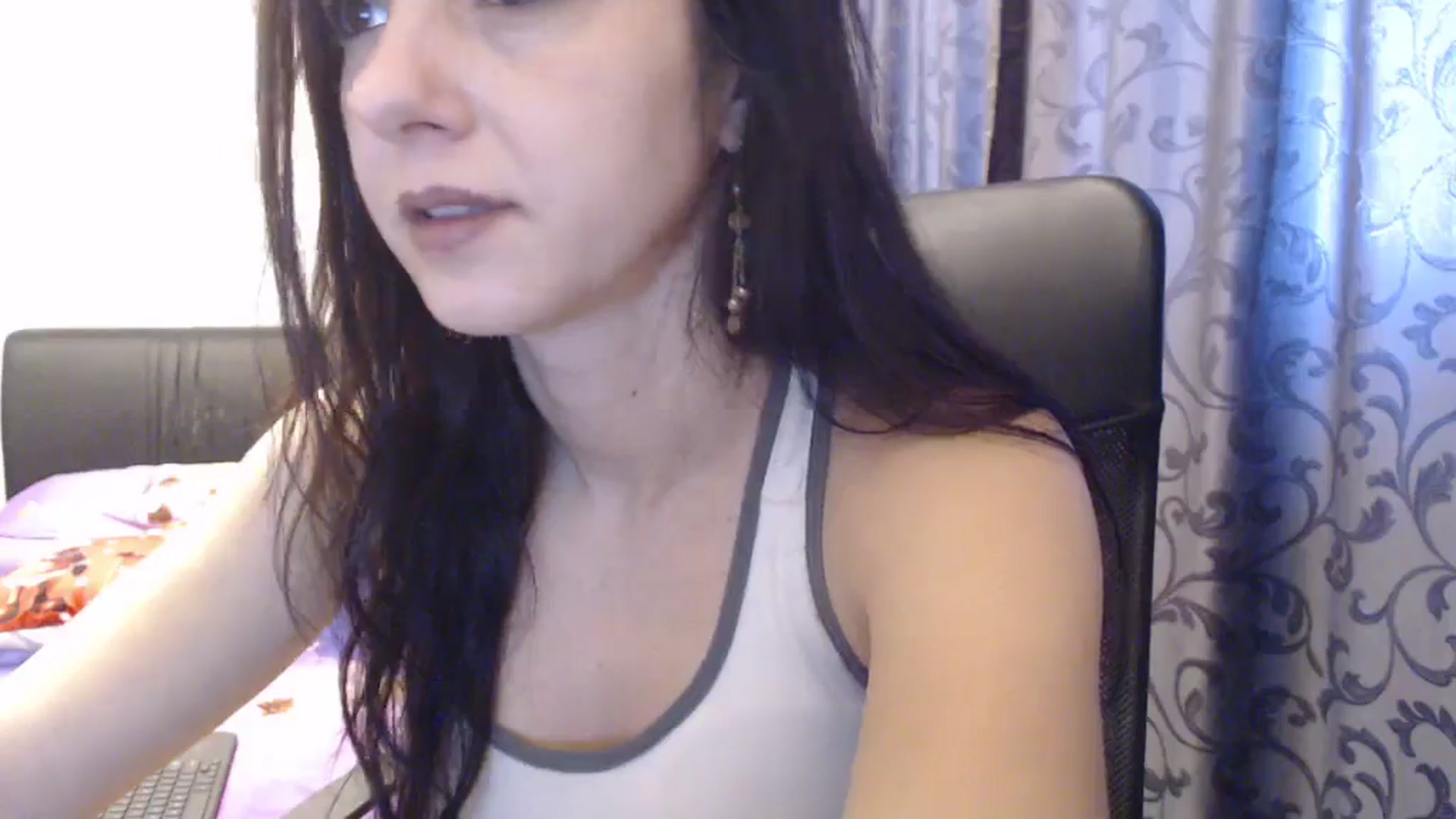 Gallery image thumbnail from Maya19fun's myfreecams stream on, 12/29/2025, 08:32 image 6 of 20