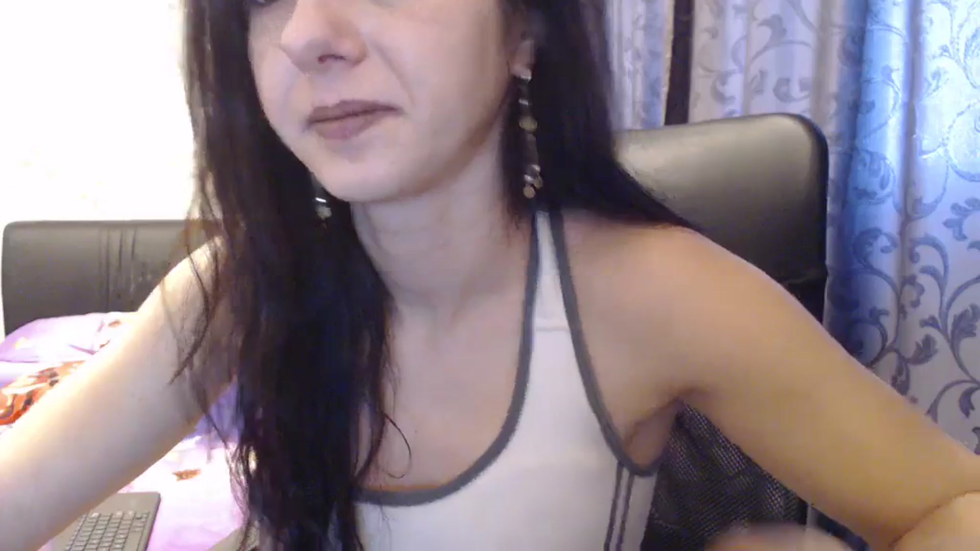 Gallery image thumbnail from Maya19fun's myfreecams stream on, 12/29/2025, 08:32 image 9 of 20