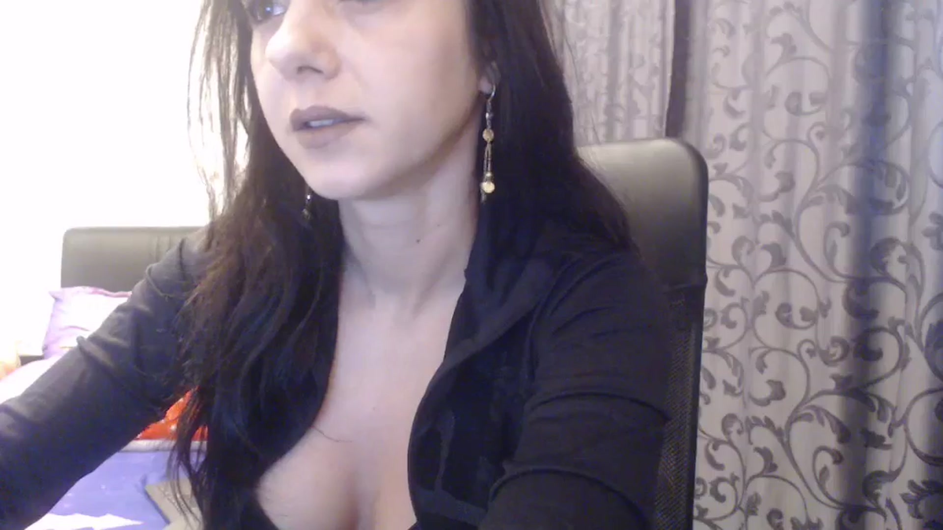 Gallery image thumbnail from Maya19fun's myfreecams stream on, 01/06/2026, 06:59 image 3 of 20