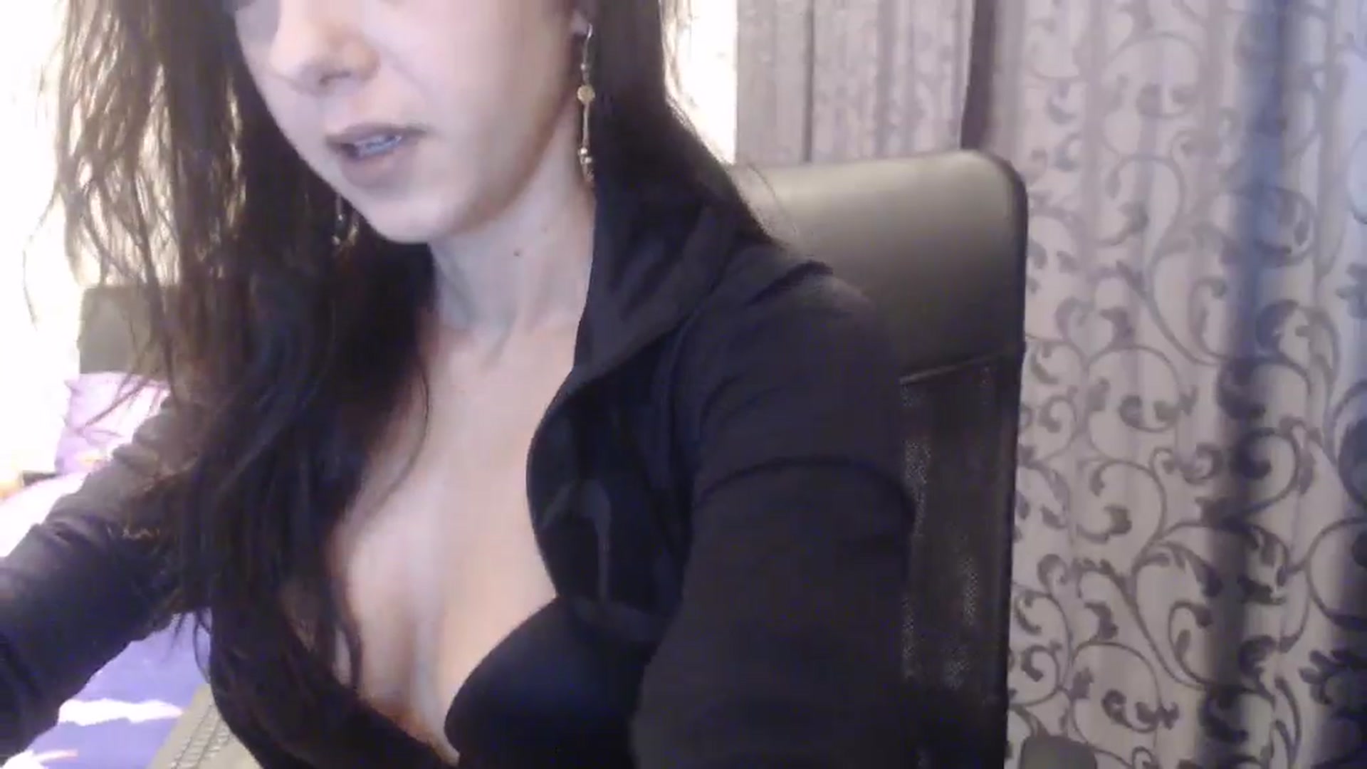 Gallery image thumbnail from Maya19fun's myfreecams stream on, 01/06/2026, 06:59 image 10 of 20