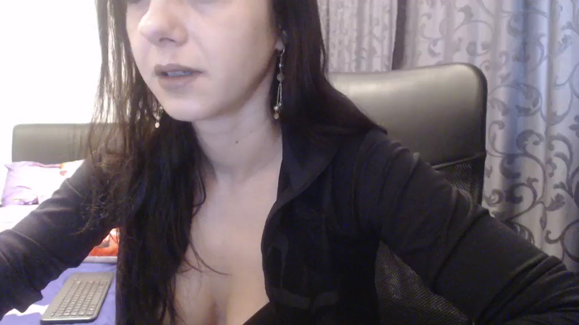 Gallery image thumbnail from Maya19fun's myfreecams stream on, 01/06/2026, 07:48 image 7 of 20