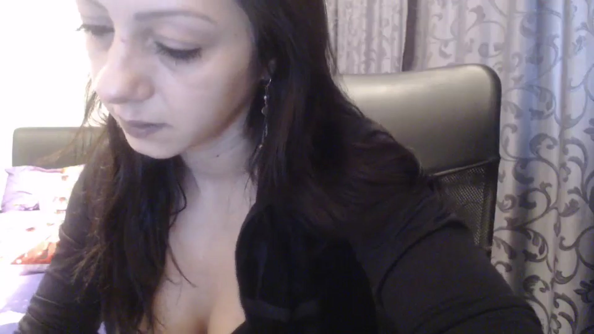 Gallery image thumbnail from Maya19fun's myfreecams stream on, 01/06/2026, 07:48 image 11 of 20