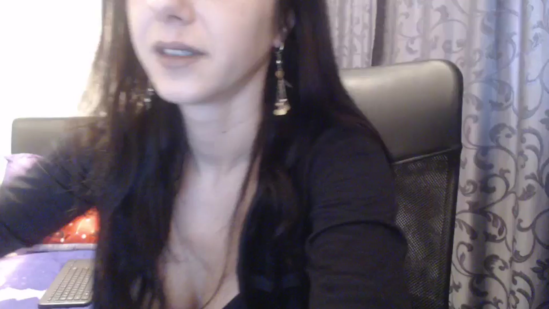 Gallery image thumbnail from Maya19fun's myfreecams stream on, 01/06/2026, 07:48 image 1 of 20