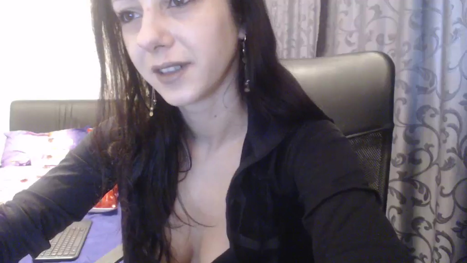 Gallery image thumbnail from Maya19fun's myfreecams stream on, 01/06/2026, 07:48 image 8 of 20