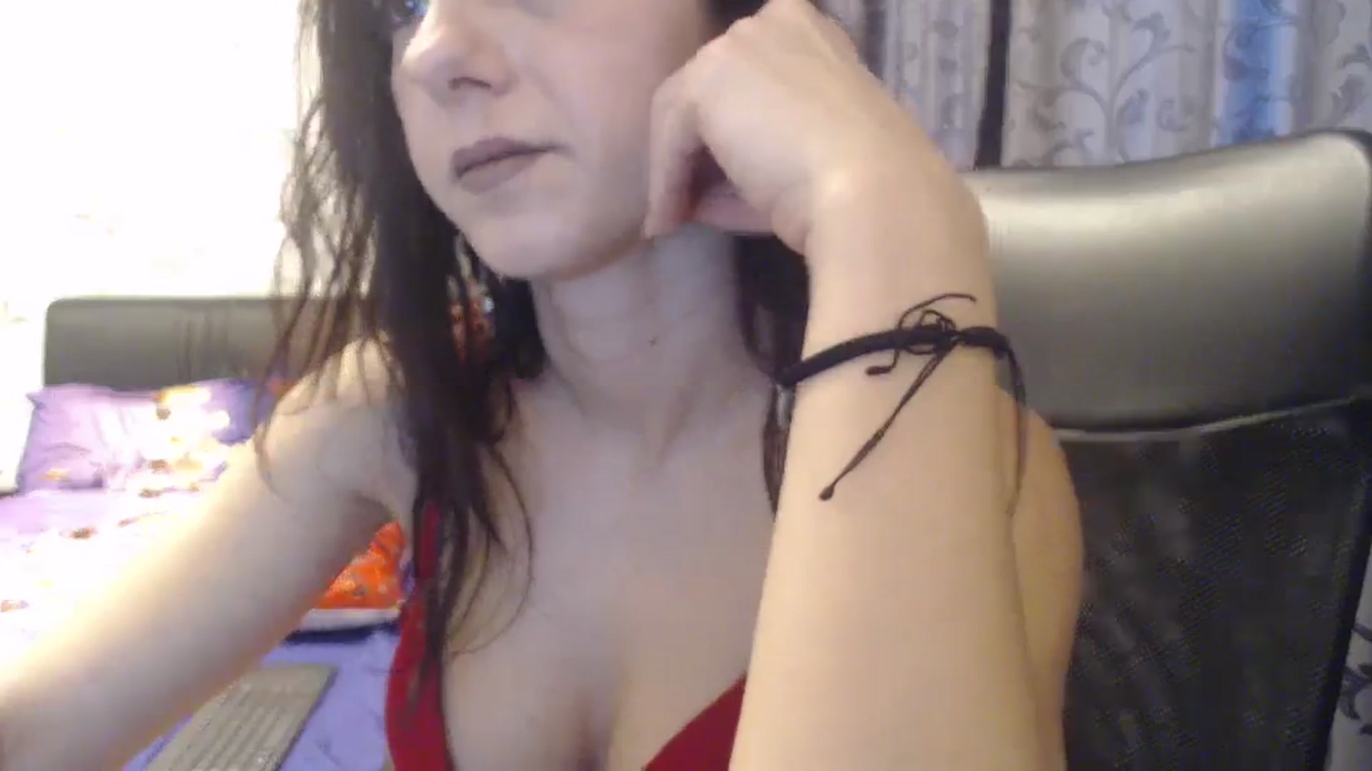 Gallery image thumbnail from Maya19fun's myfreecams stream on, 01/07/2026, 08:02 image 17 of 20