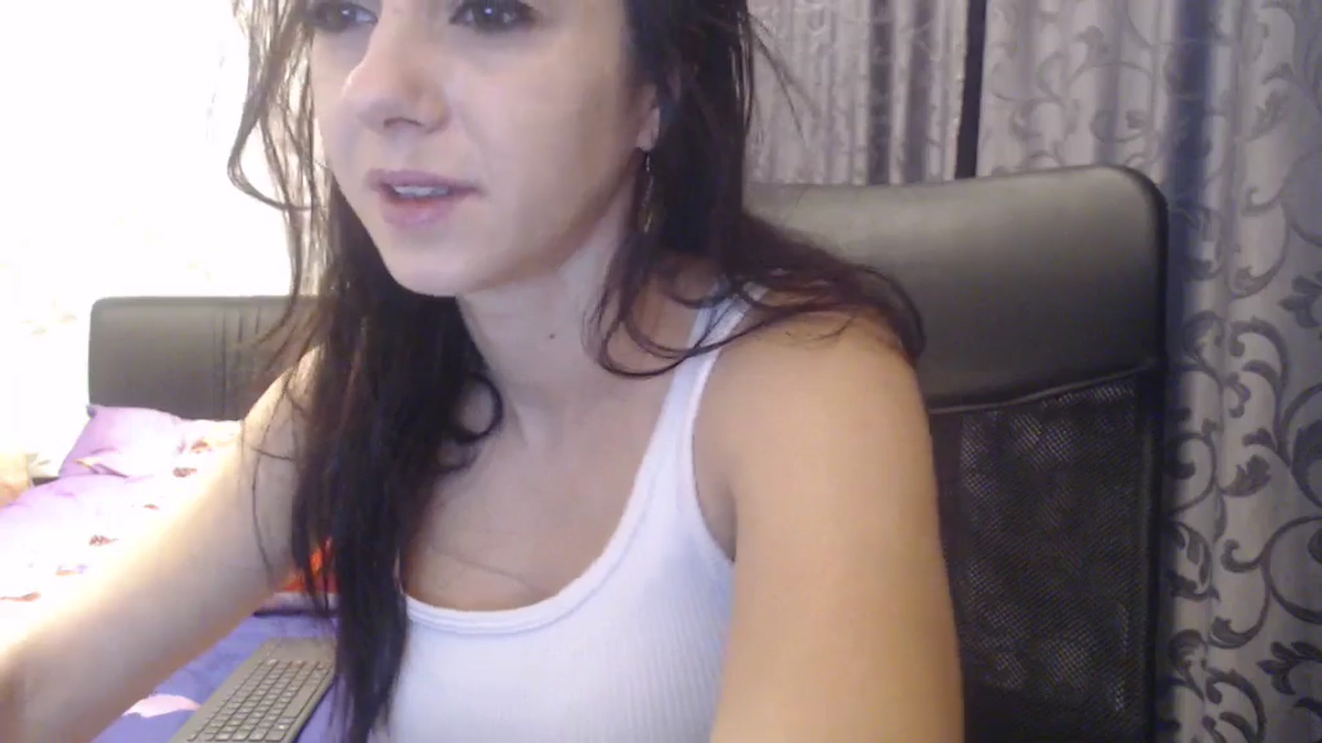 Gallery image thumbnail from Maya19fun's myfreecams stream on, 01/08/2026, 06:57 image 6 of 20