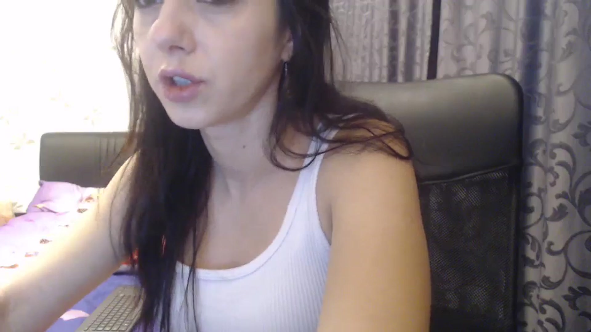 Gallery image thumbnail from Maya19fun's myfreecams stream on, 01/08/2026, 06:57 image 12 of 20