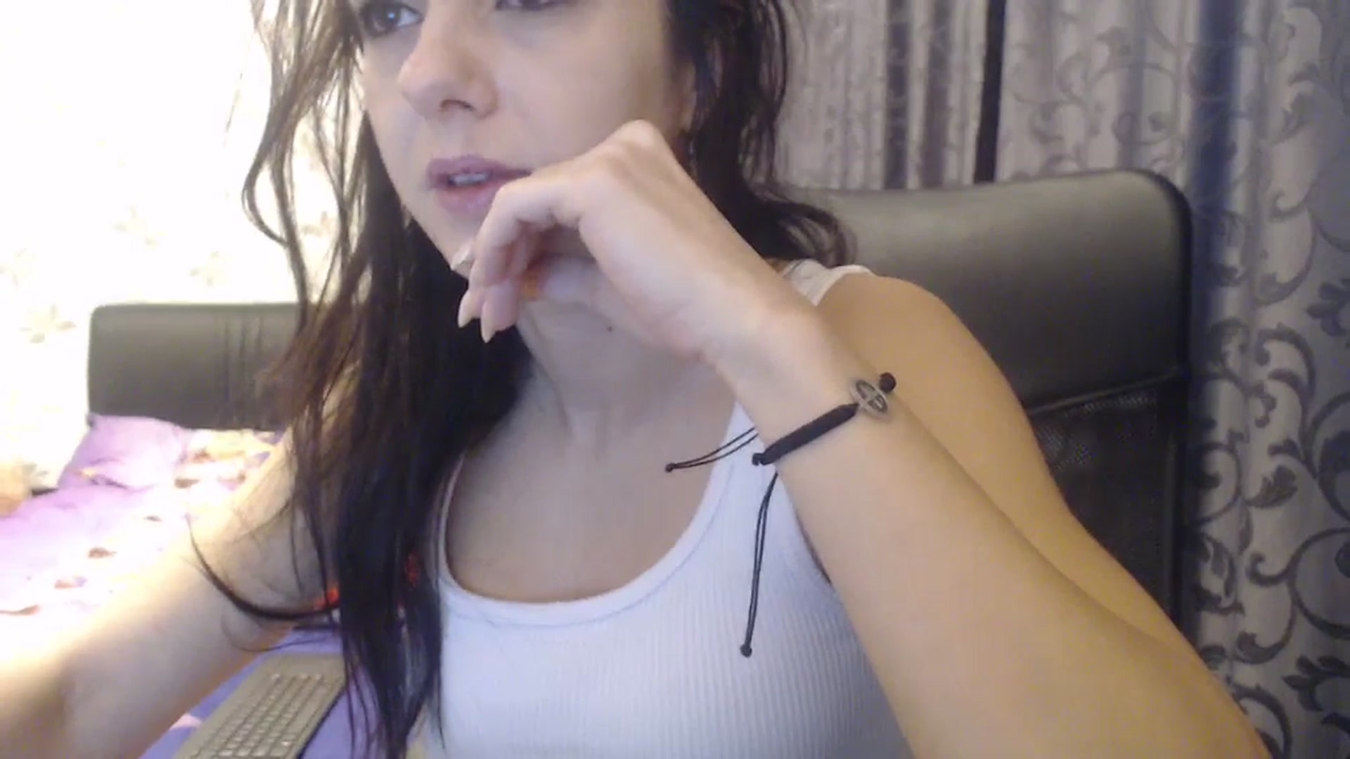 Gallery image thumbnail from Maya19fun's myfreecams stream on, 01/08/2026, 06:57 image 3 of 20