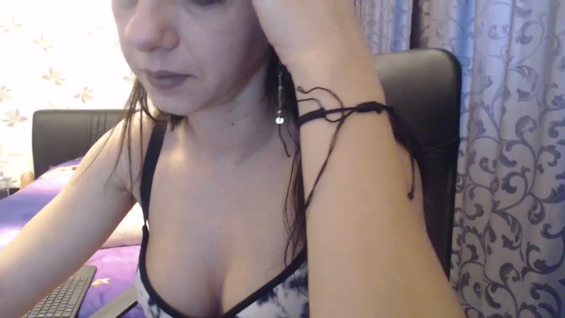 Gallery image thumbnail from Maya19fun's myfreecams stream on, 02/04/2026, 08:04 image 5 of 20