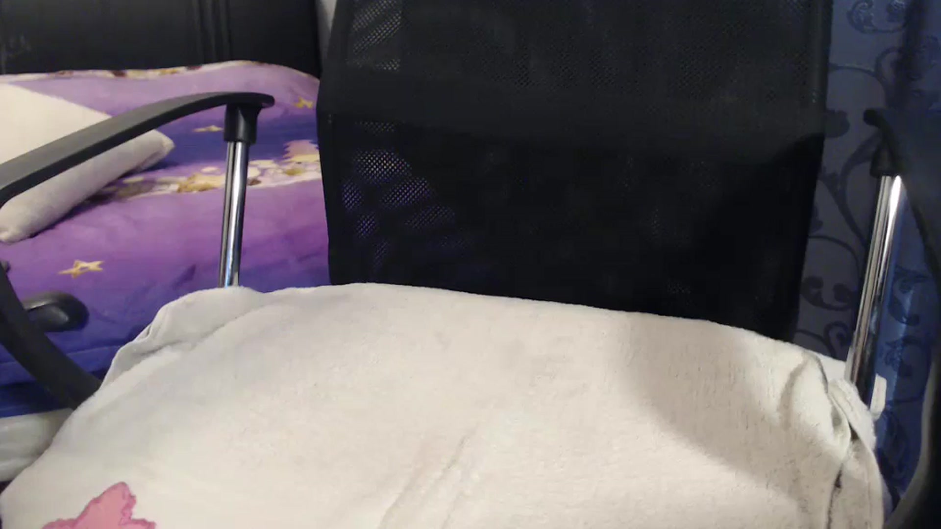 Gallery image thumbnail from Maya19fun's myfreecams stream on, 04/07/2026, 07:26 image 6 of 20