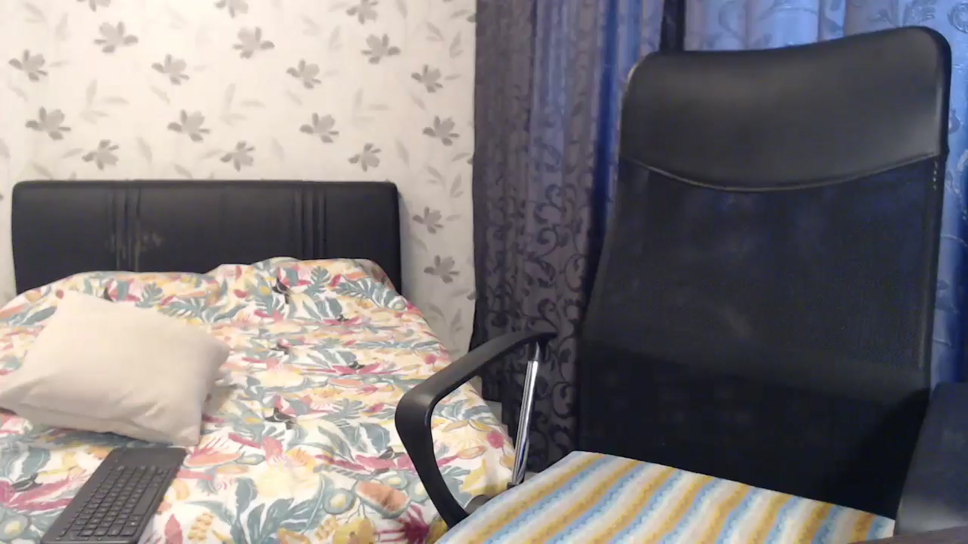 Gallery image thumbnail from Maya19fun's myfreecams stream on, 04/15/2026, 12:34 image 4 of 20