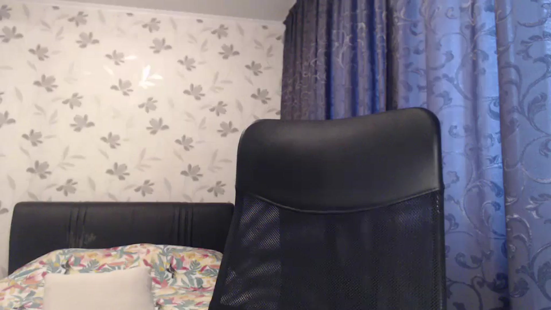 Gallery image thumbnail from Maya19fun's myfreecams stream on, 04/20/2026, 08:07 image 19 of 20