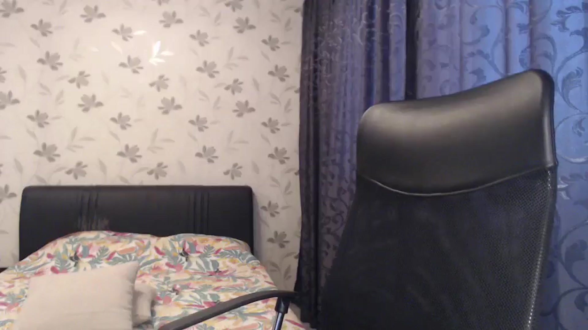Gallery image thumbnail from Maya19fun's myfreecams stream on, 04/23/2026, 12:49 image 18 of 20