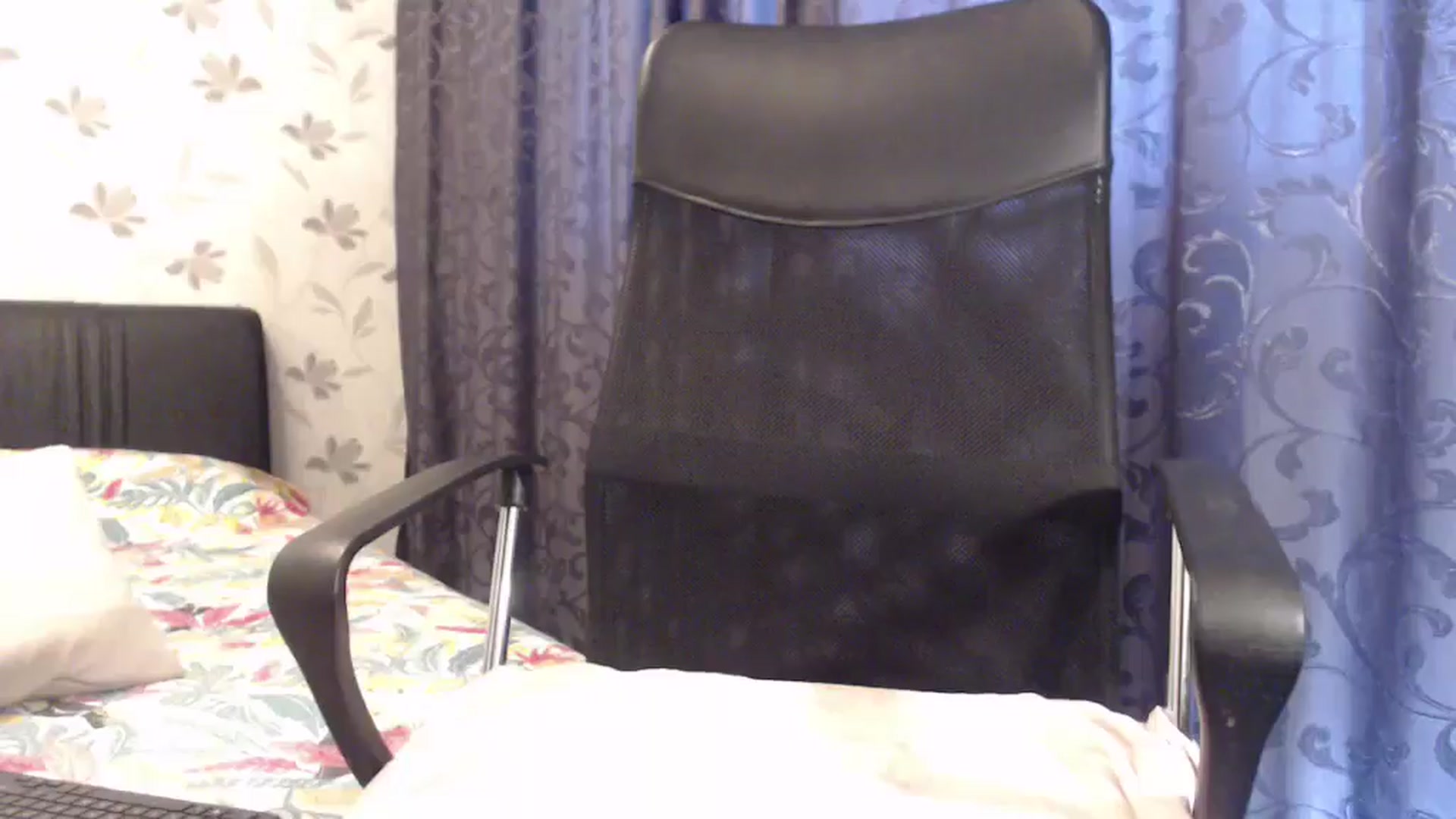 Gallery image thumbnail from Maya19fun's myfreecams stream on, 04/27/2026, 08:16 image 10 of 20