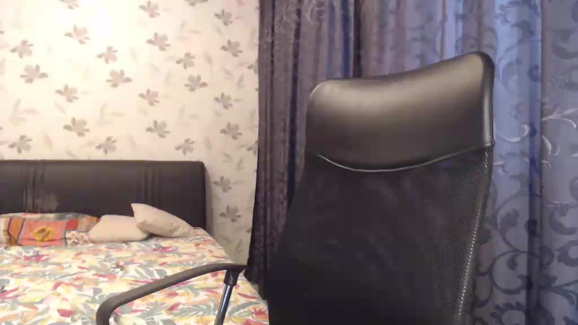 Gallery image thumbnail from Maya19fun's myfreecams stream on, 06/07/2026, 07:32 image 18 of 20