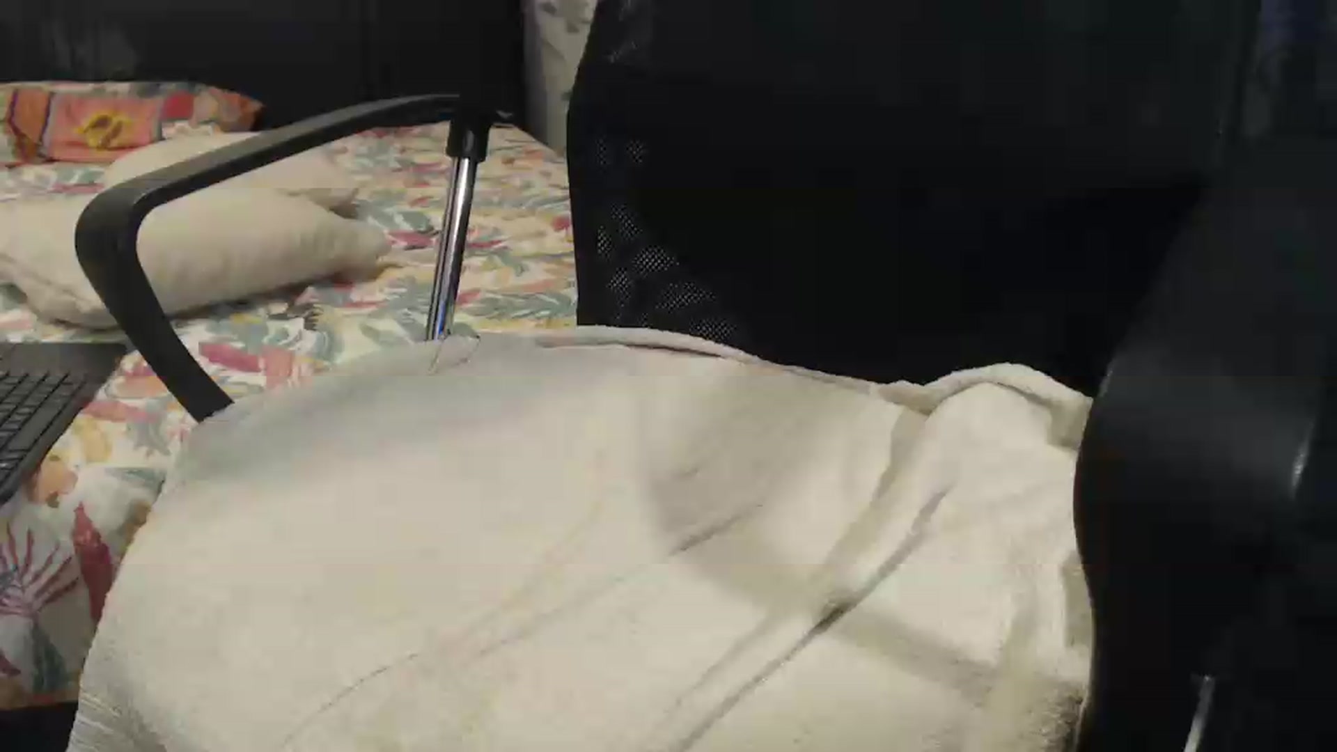 Gallery image thumbnail from Maya19fun's myfreecams stream on, 06/15/2026, 08:00 image 16 of 20