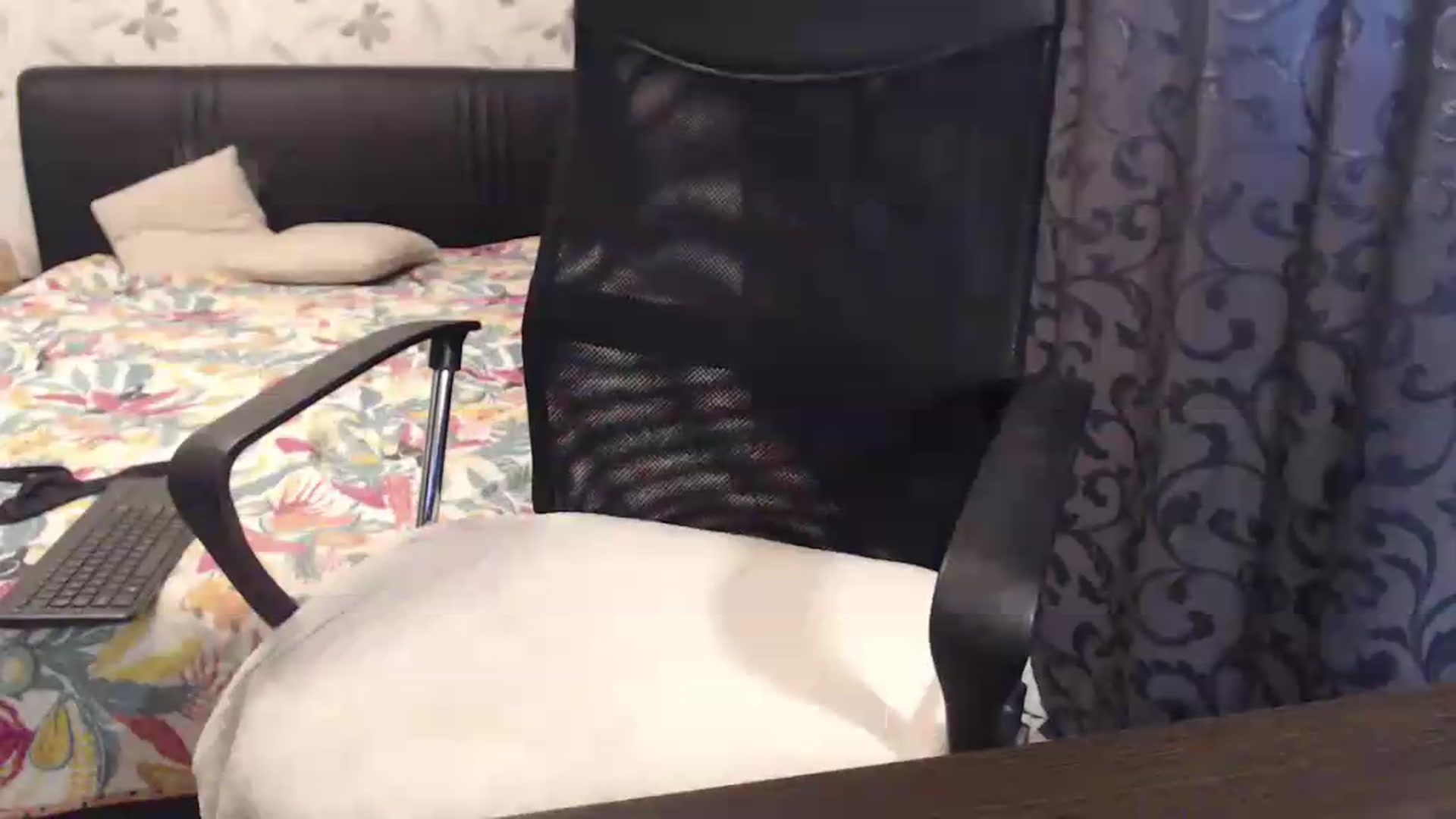 Gallery image thumbnail from Maya19fun's myfreecams stream on, 08/04/2026, 07:20 image 9 of 20