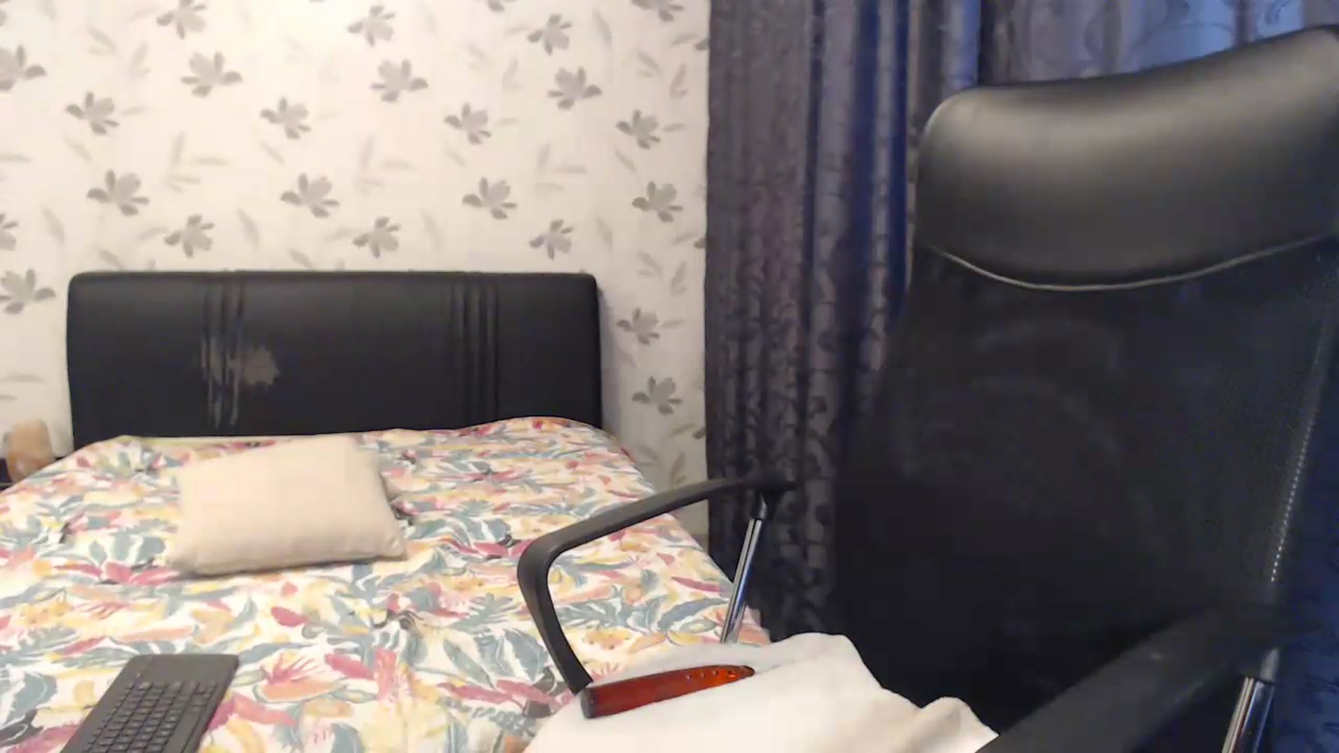 Gallery image thumbnail from Maya19fun's myfreecams stream on, 08/05/2026, 08:21 image 8 of 20