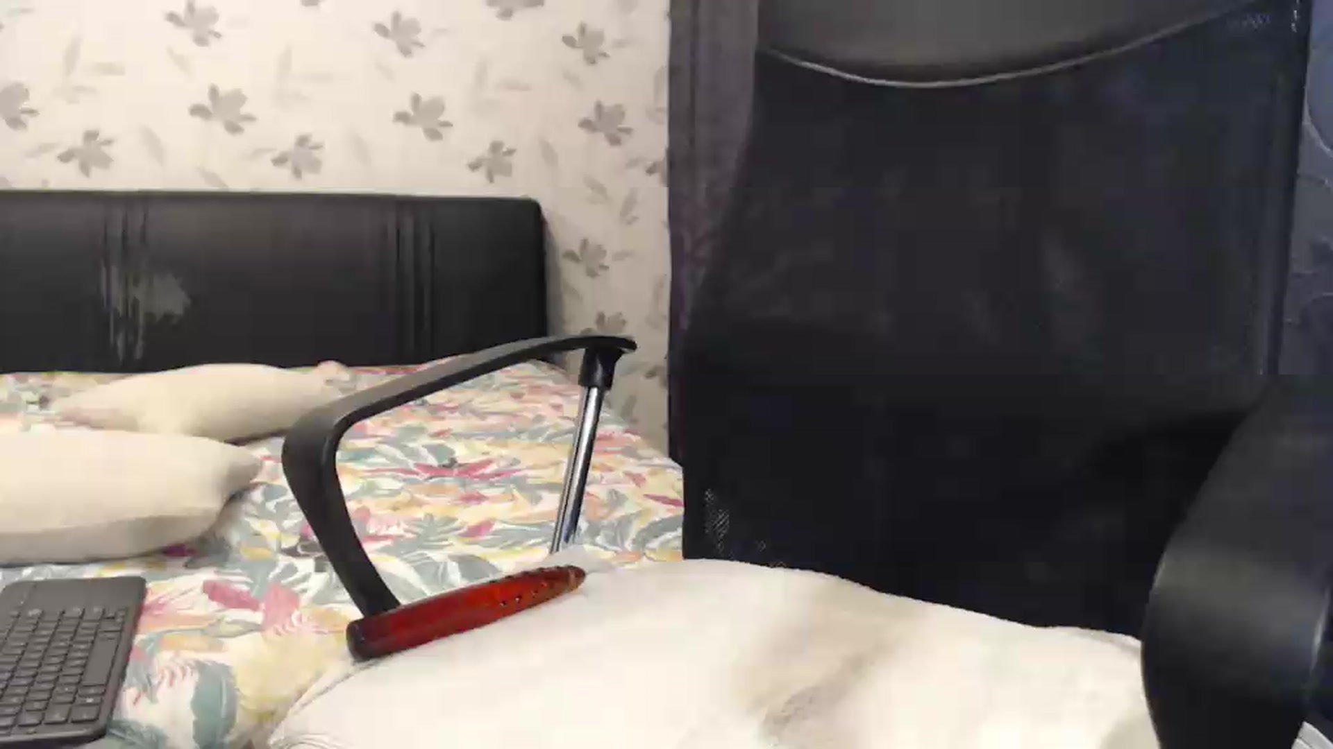 Gallery image thumbnail from Maya19fun's myfreecams stream on, 08/09/2026, 14:18 image 16 of 20