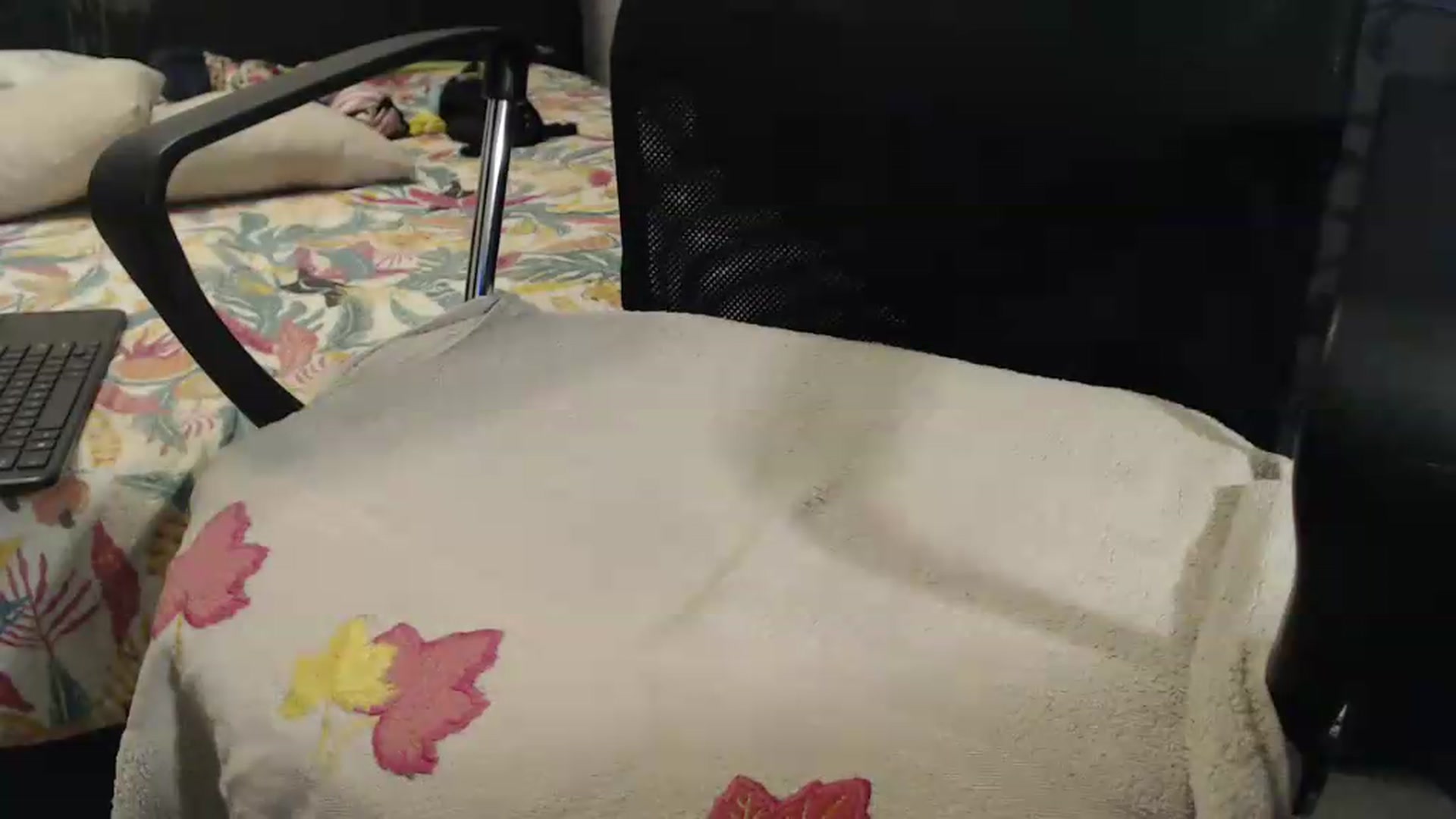 Gallery image thumbnail from Maya19fun's myfreecams stream on, 08/18/2026, 13:20 image 8 of 20