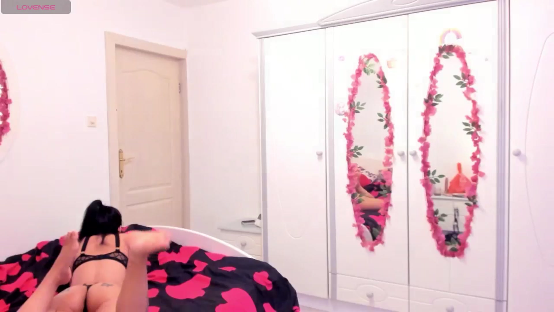 Gallery image thumbnail from Maya69X's myfreecams stream on, 11/01/2025, 21:13 image 14 of 20