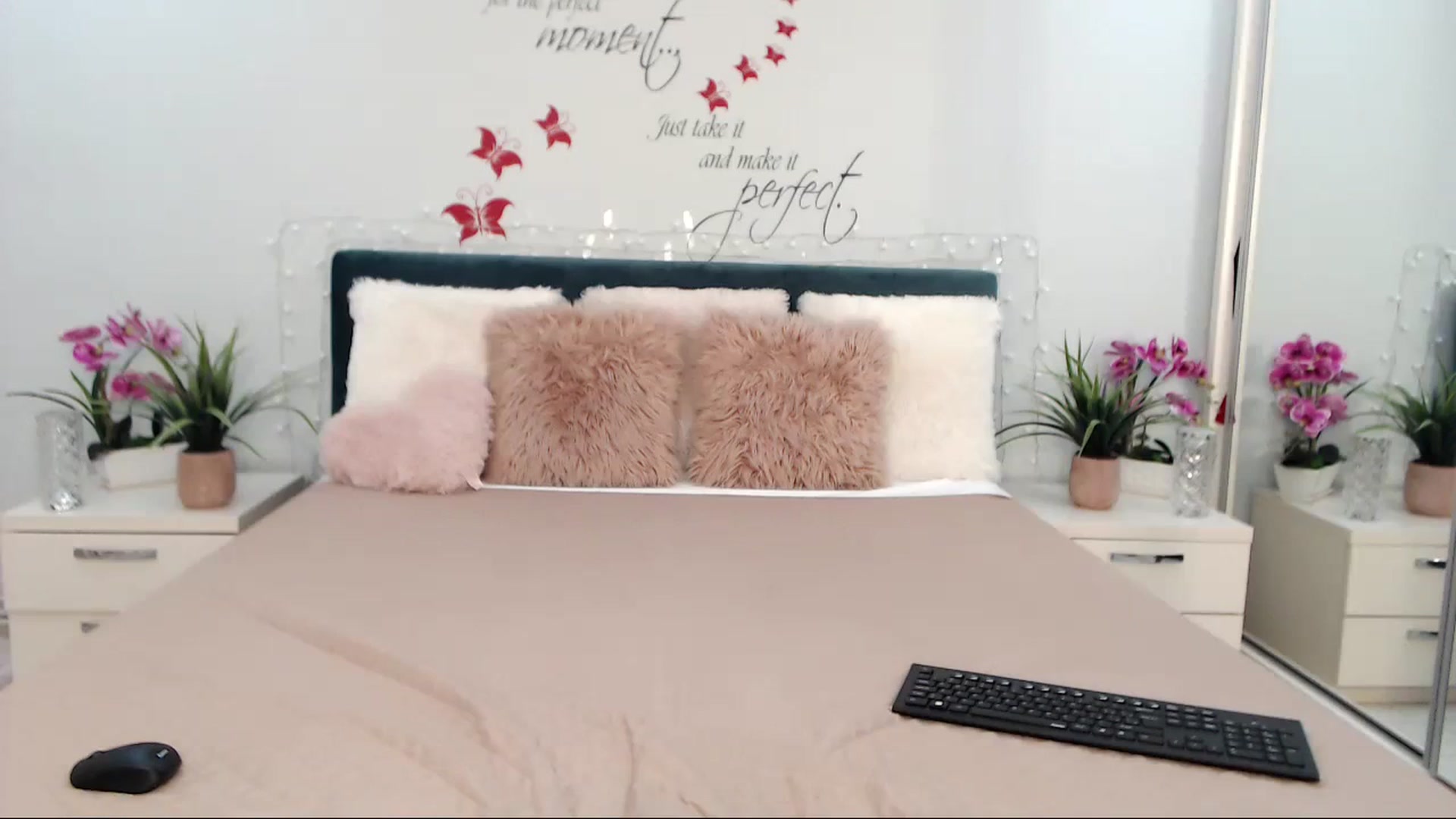 Gallery image thumbnail from MayaBabe's myfreecams stream on, 01/16/2024, 09:48 image 11 of 20
