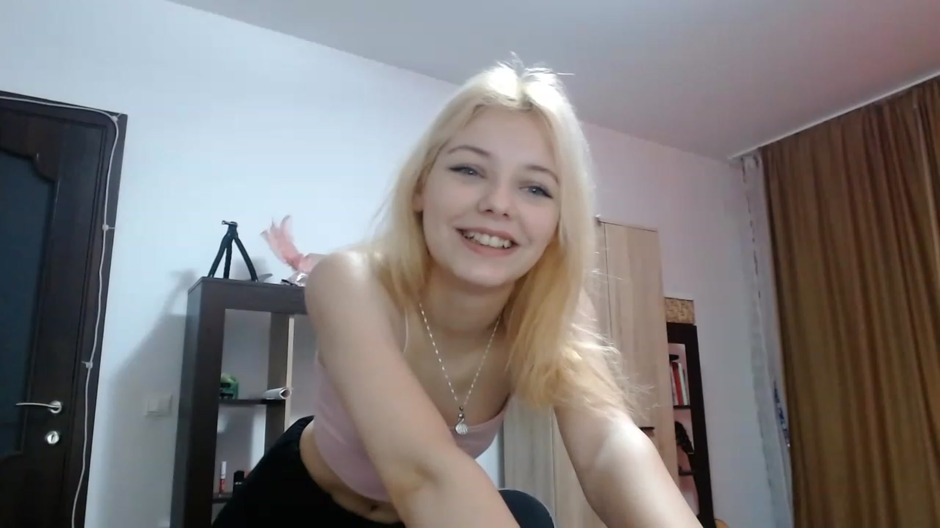 Gallery image thumbnail from MayaBash's myfreecams stream on, 01/25/2023, 14:20 image 10 of 20