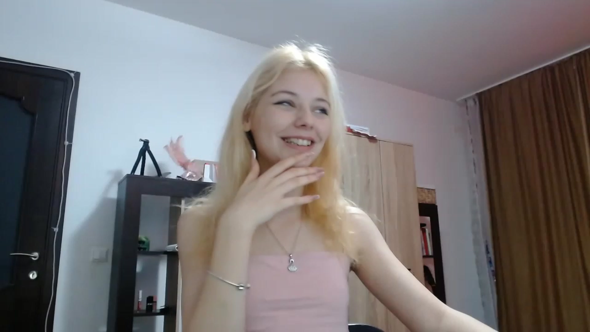 Gallery image thumbnail from MayaBash's myfreecams stream on, 01/25/2023, 14:20 image 13 of 20