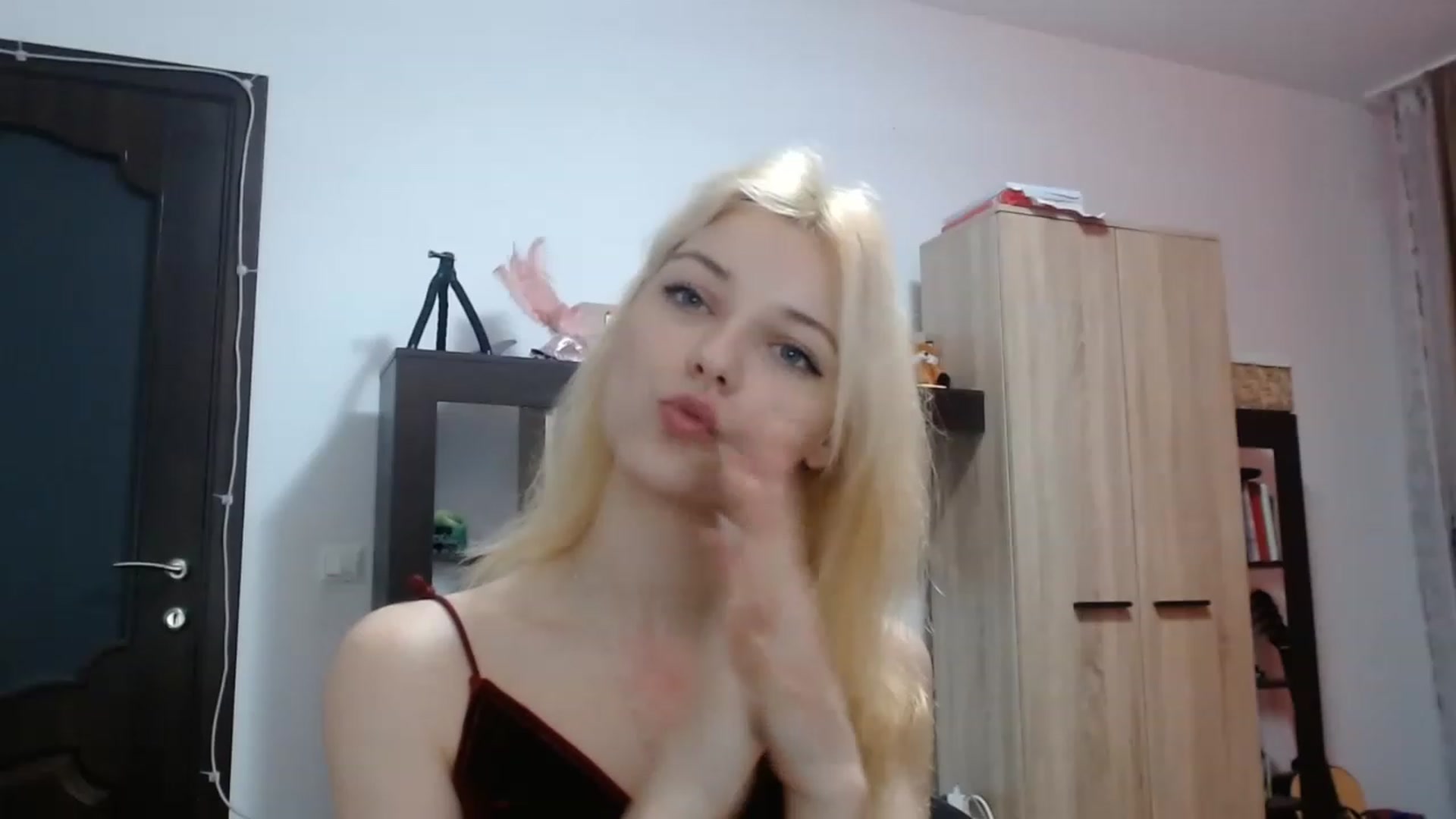 Gallery image thumbnail from MayaBash's myfreecams stream on, 01/25/2023, 18:16 image 10 of 20