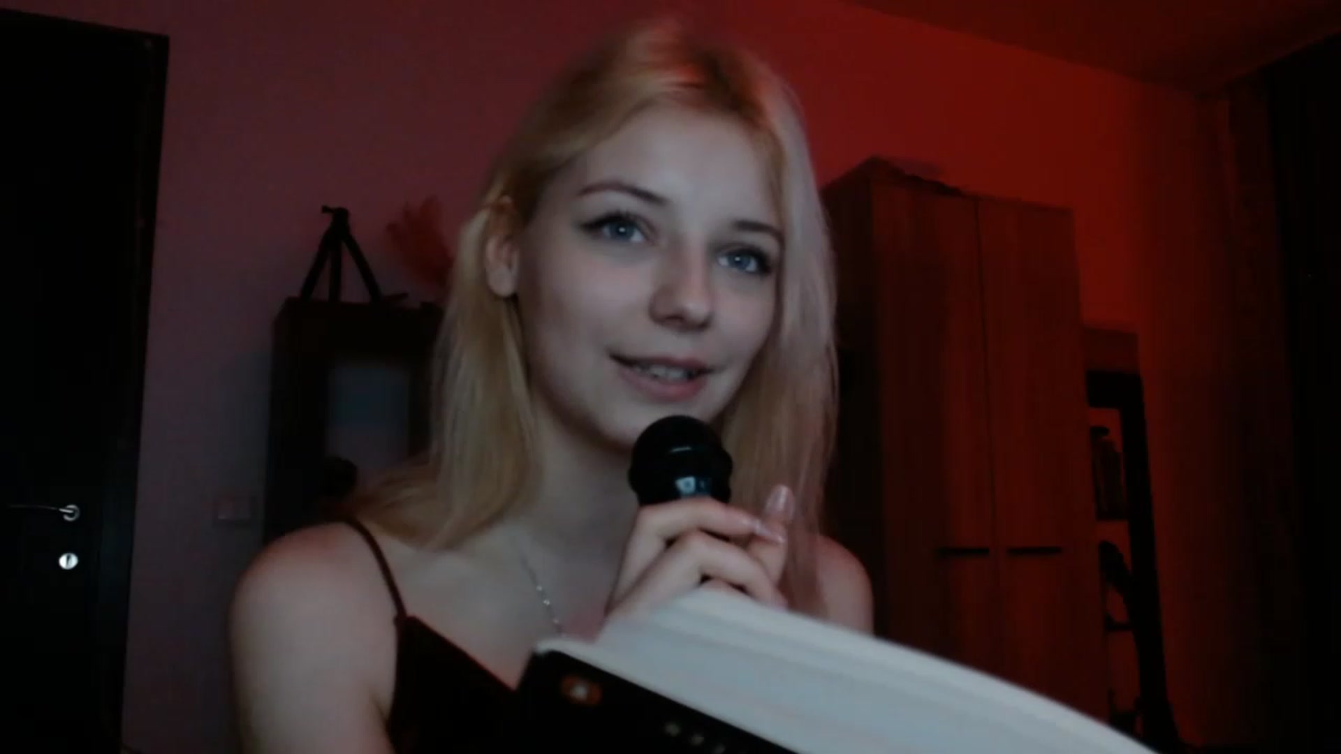Gallery image thumbnail from MayaBash's myfreecams stream on, 01/25/2023, 19:01 image 5 of 20