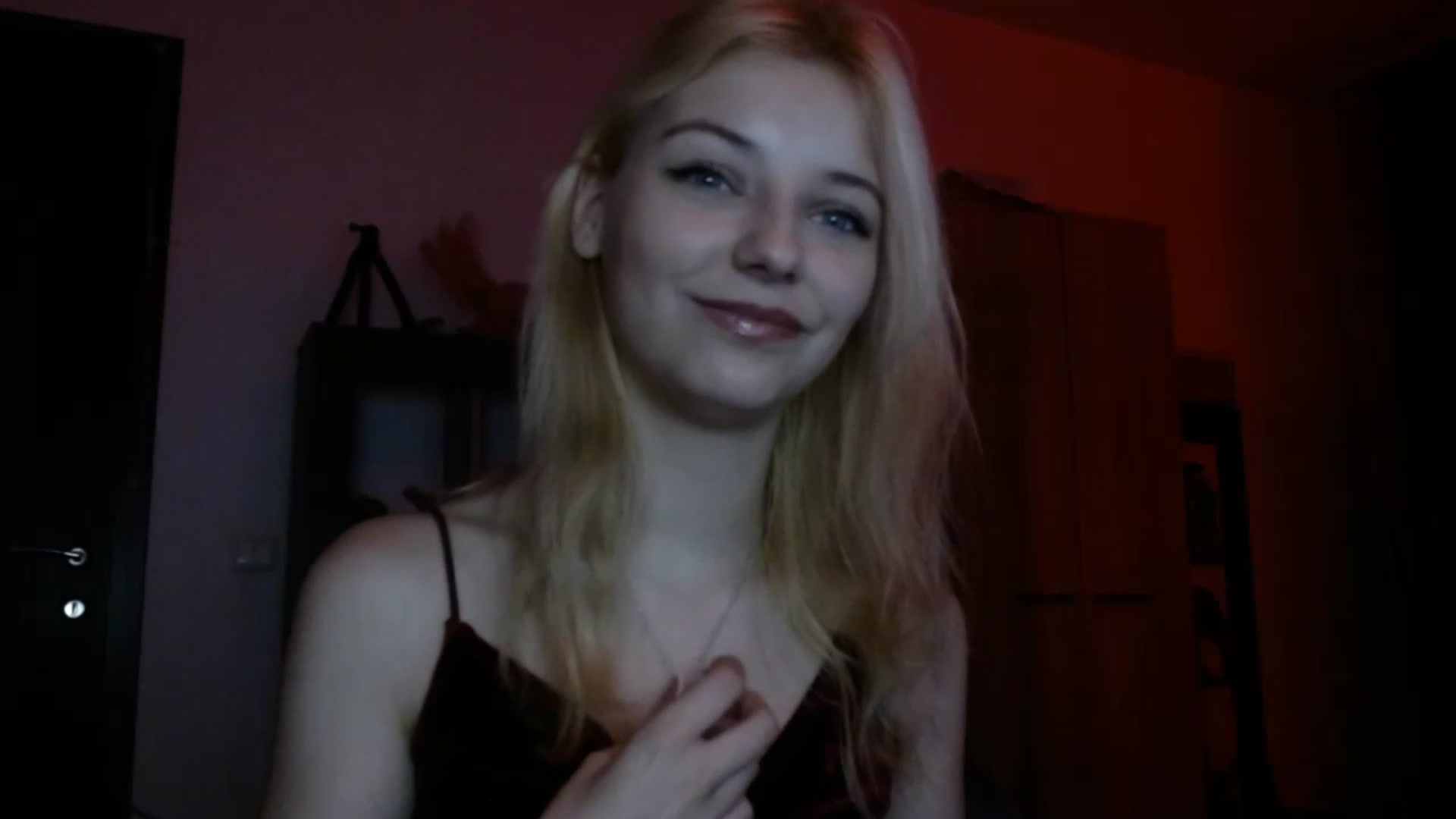 Gallery image thumbnail from MayaBash's myfreecams stream on, 01/25/2023, 19:01 image 8 of 20