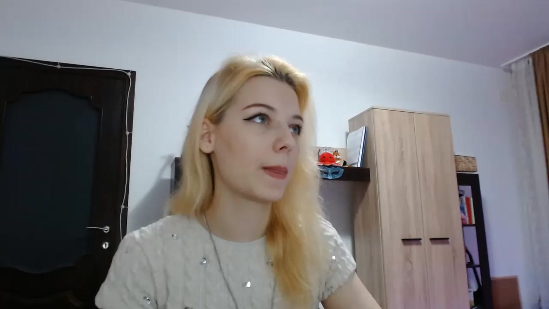 Gallery image thumbnail from MayaBash's myfreecams stream on, 02/07/2023, 15:40 image 3 of 20