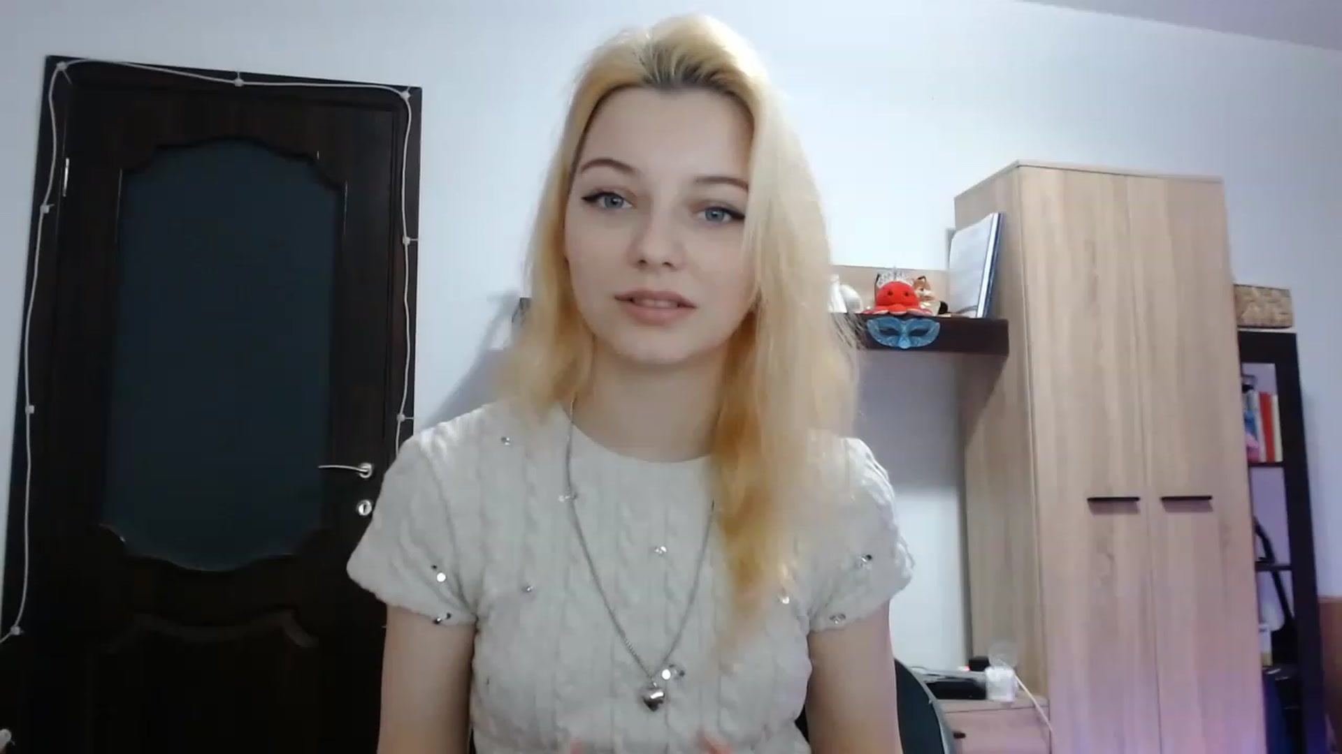 Gallery image thumbnail from MayaBash's myfreecams stream on, 02/07/2023, 18:06 image 2 of 20