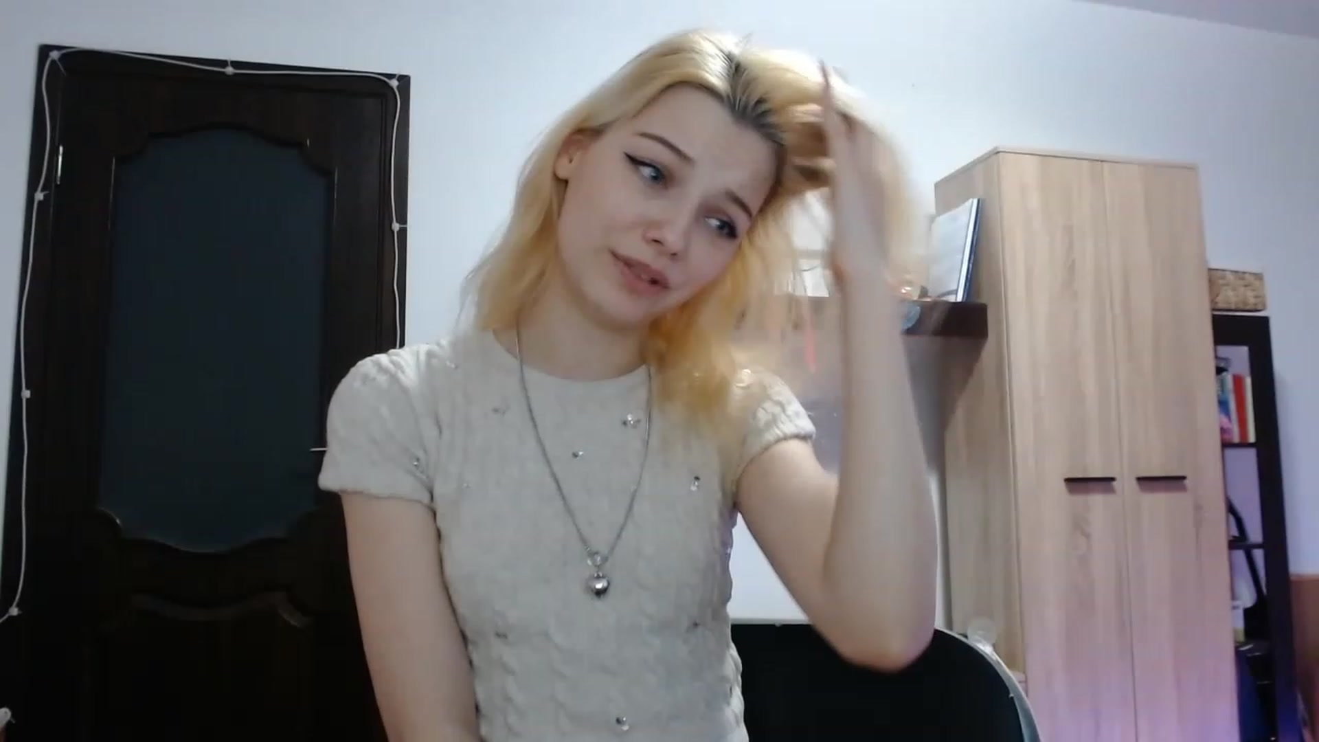 Gallery image thumbnail from MayaBash's myfreecams stream on, 02/07/2023, 18:06 image 20 of 20