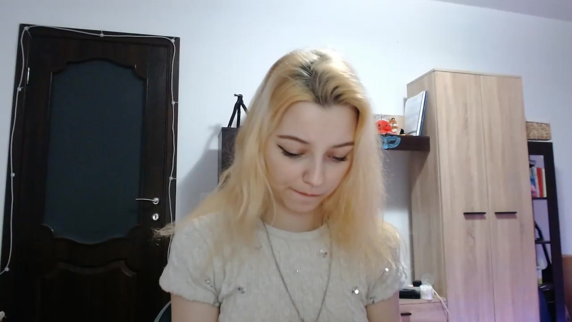 Gallery image thumbnail from MayaBash's myfreecams stream on, 02/07/2023, 18:06 image 5 of 20