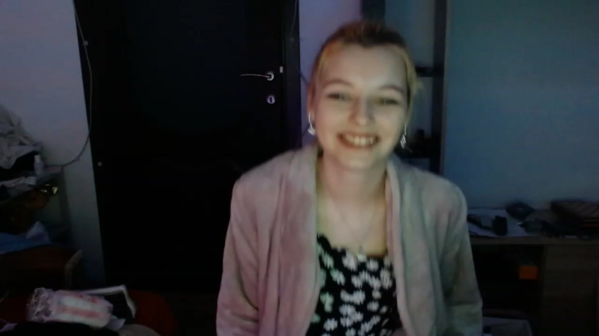 Gallery image thumbnail from MayaBash's myfreecams stream on, 03/04/2023, 17:18 image 3 of 20
