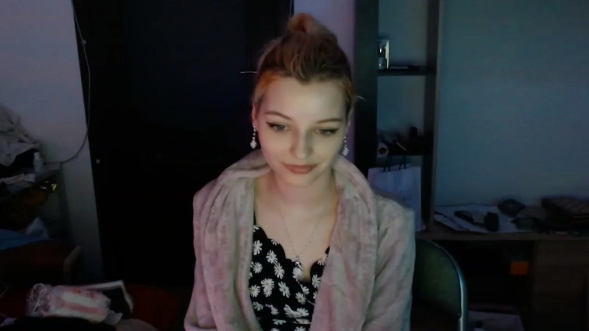 Gallery image thumbnail from MayaBash's myfreecams stream on, 03/04/2023, 17:18 image 20 of 20