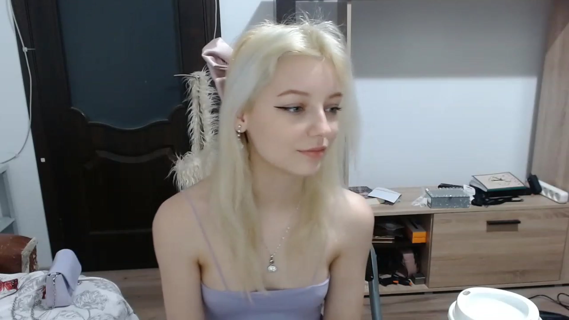 Gallery image thumbnail from MayaBash's myfreecams stream on, 03/07/2023, 16:51 image 18 of 20