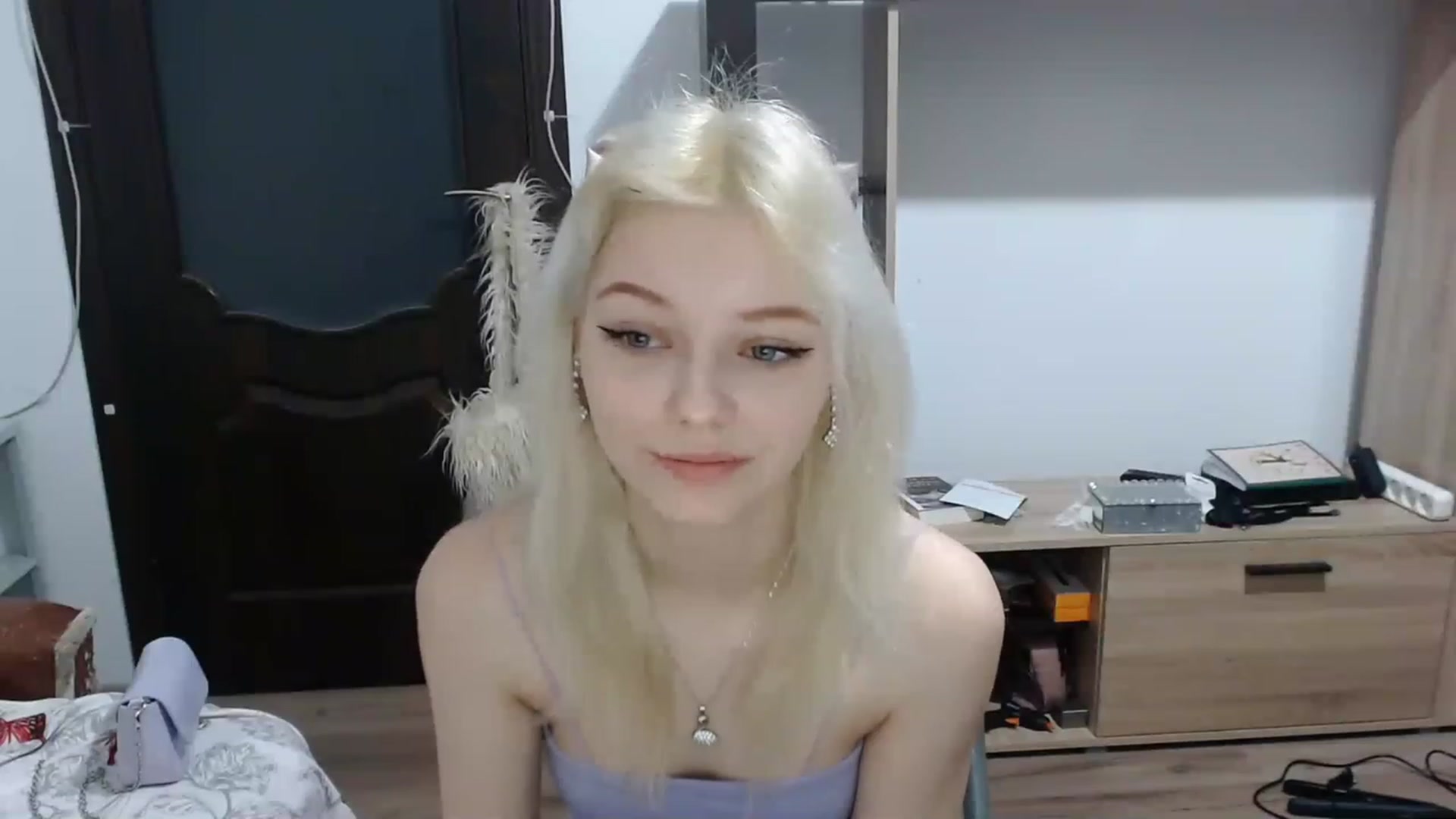 Gallery image thumbnail from MayaBash's myfreecams stream on, 03/07/2023, 16:51 image 5 of 20