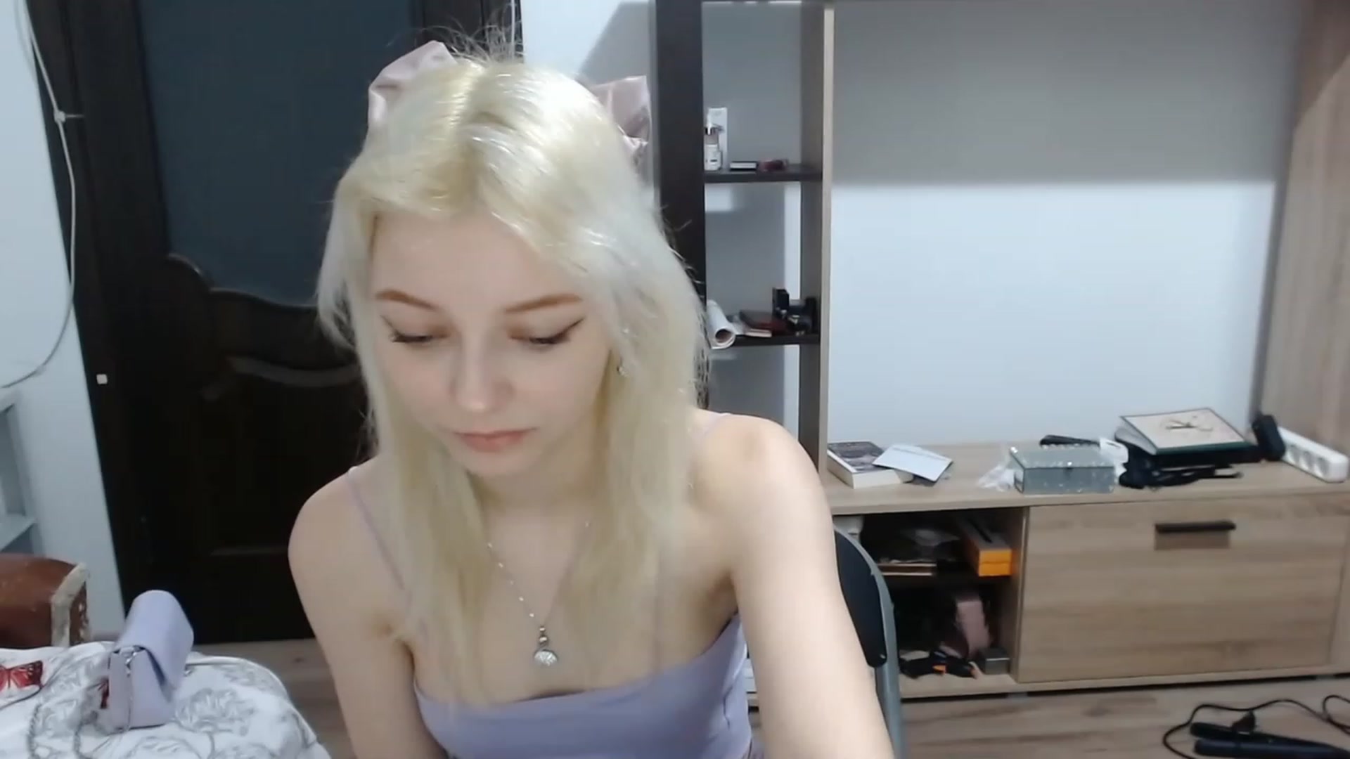 Gallery image thumbnail from MayaBash's myfreecams stream on, 03/07/2023, 16:51 image 16 of 20