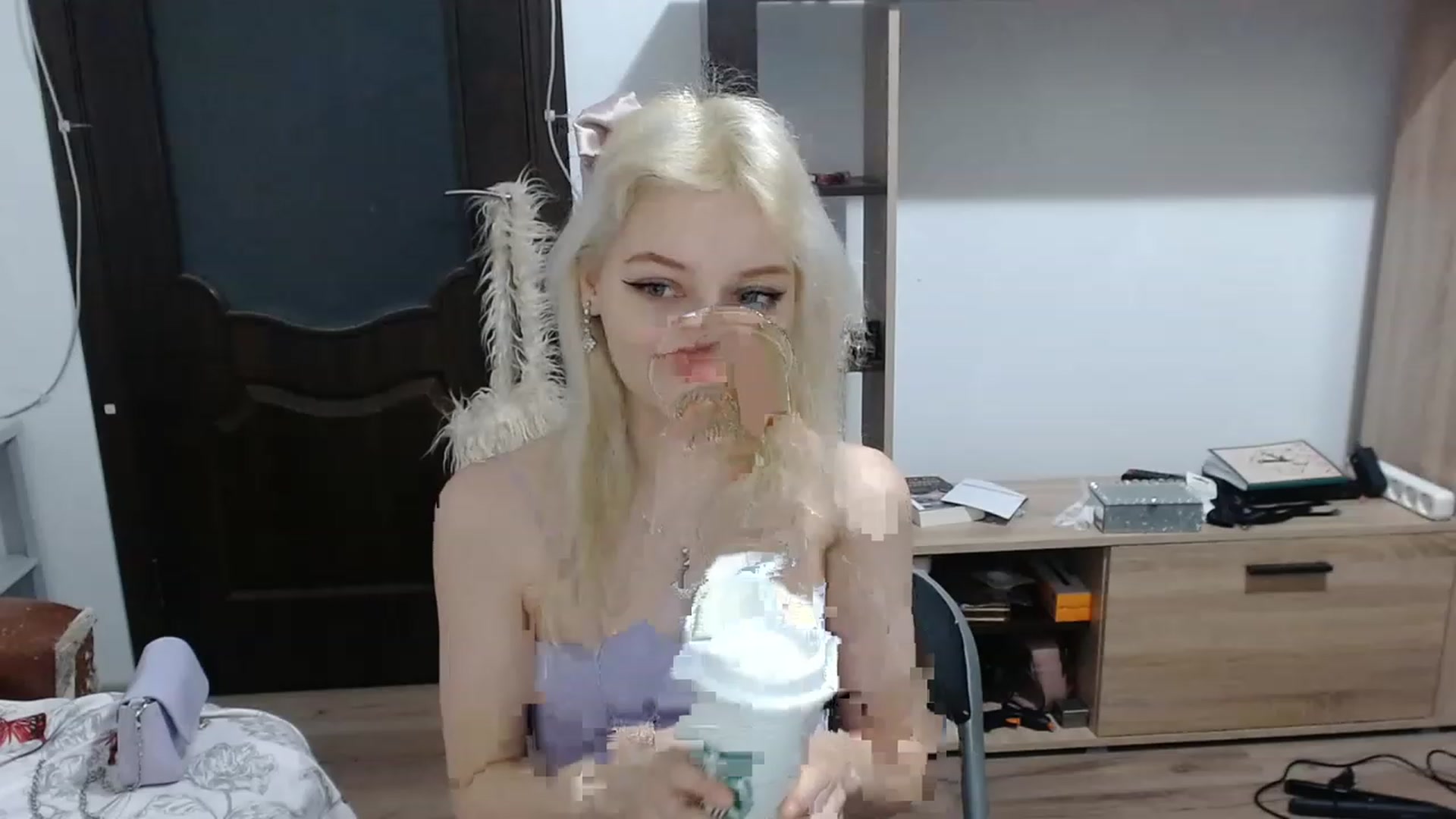 Gallery image thumbnail from MayaBash's myfreecams stream on, 03/07/2023, 16:51 image 13 of 20