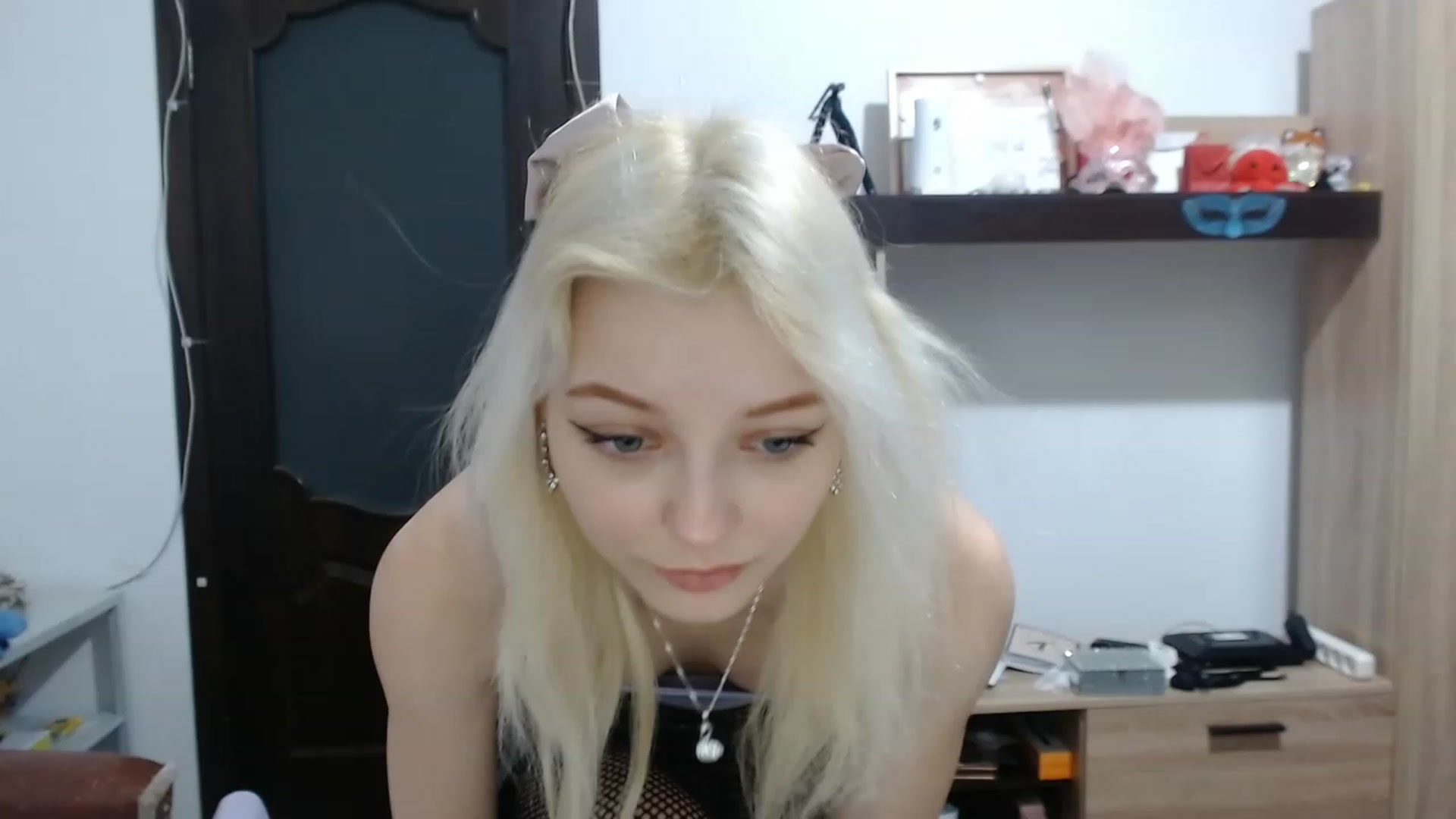 Gallery image thumbnail from MayaBash's myfreecams stream on, 03/07/2023, 19:01 image 10 of 20