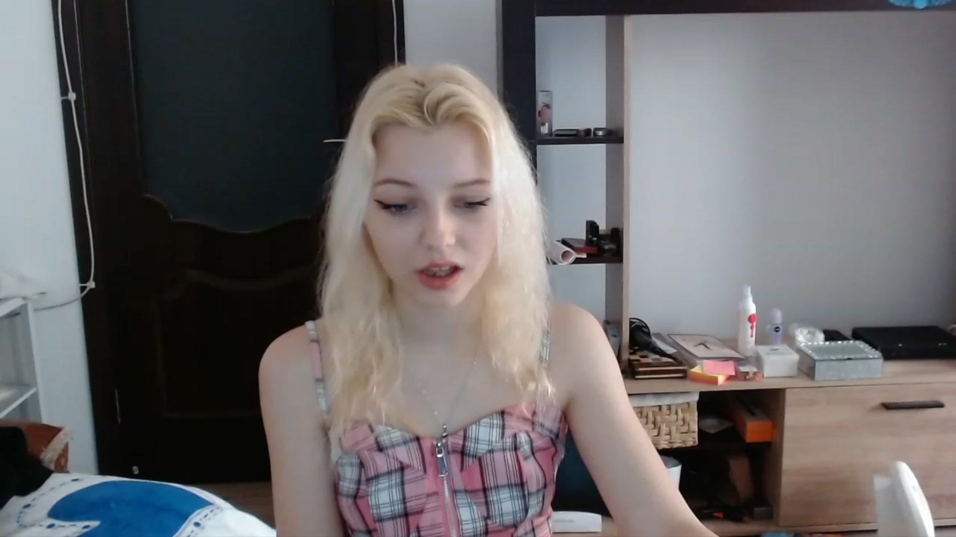 Gallery image thumbnail from MayaBash's myfreecams stream on, 03/15/2023, 11:15 image 14 of 20