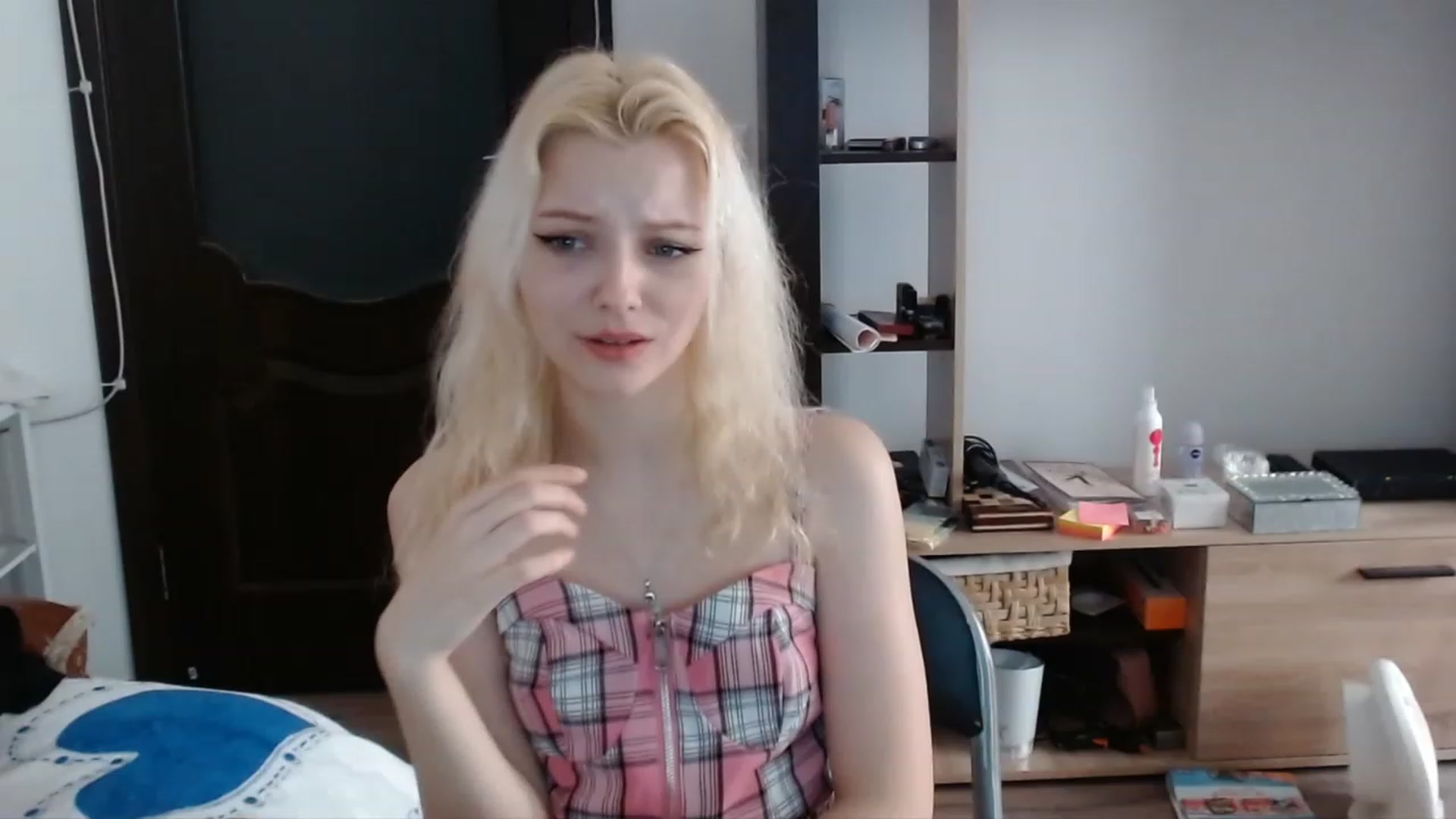 Gallery image thumbnail from MayaBash's myfreecams stream on, 03/15/2023, 11:15 image 11 of 20