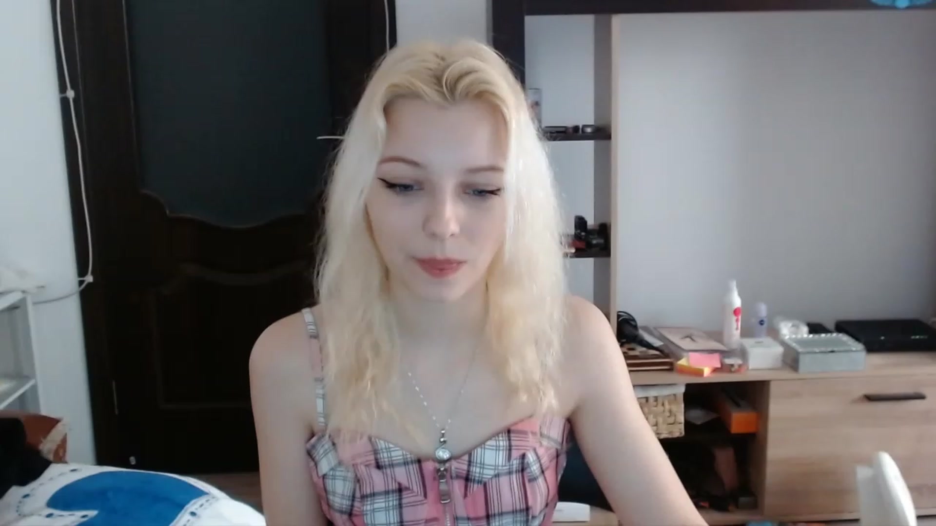 Gallery image thumbnail from MayaBash's myfreecams stream on, 03/15/2023, 11:15 image 13 of 20