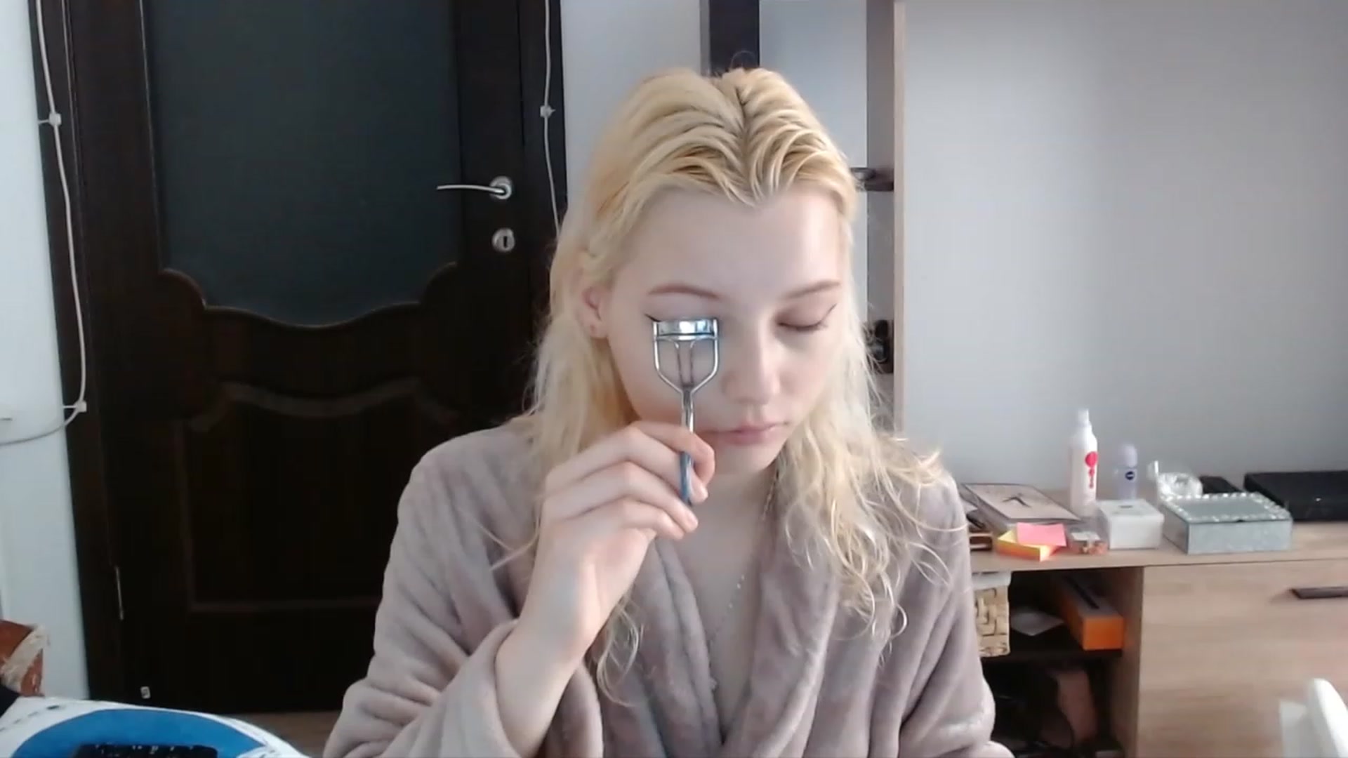 Gallery image thumbnail from MayaBash's myfreecams stream on, 03/15/2023, 11:15 image 2 of 20